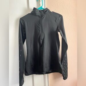 nike dri-fit long sleeve quarter zip workout top